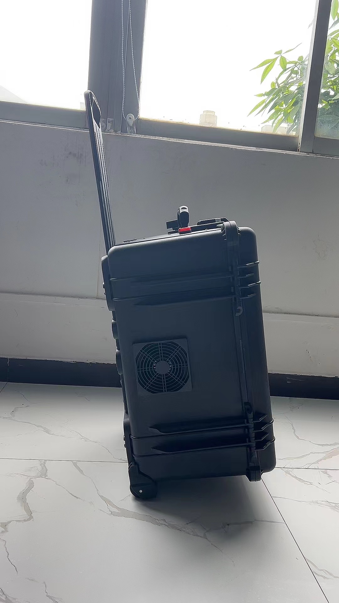 相城手拉箱型移动通信干扰器